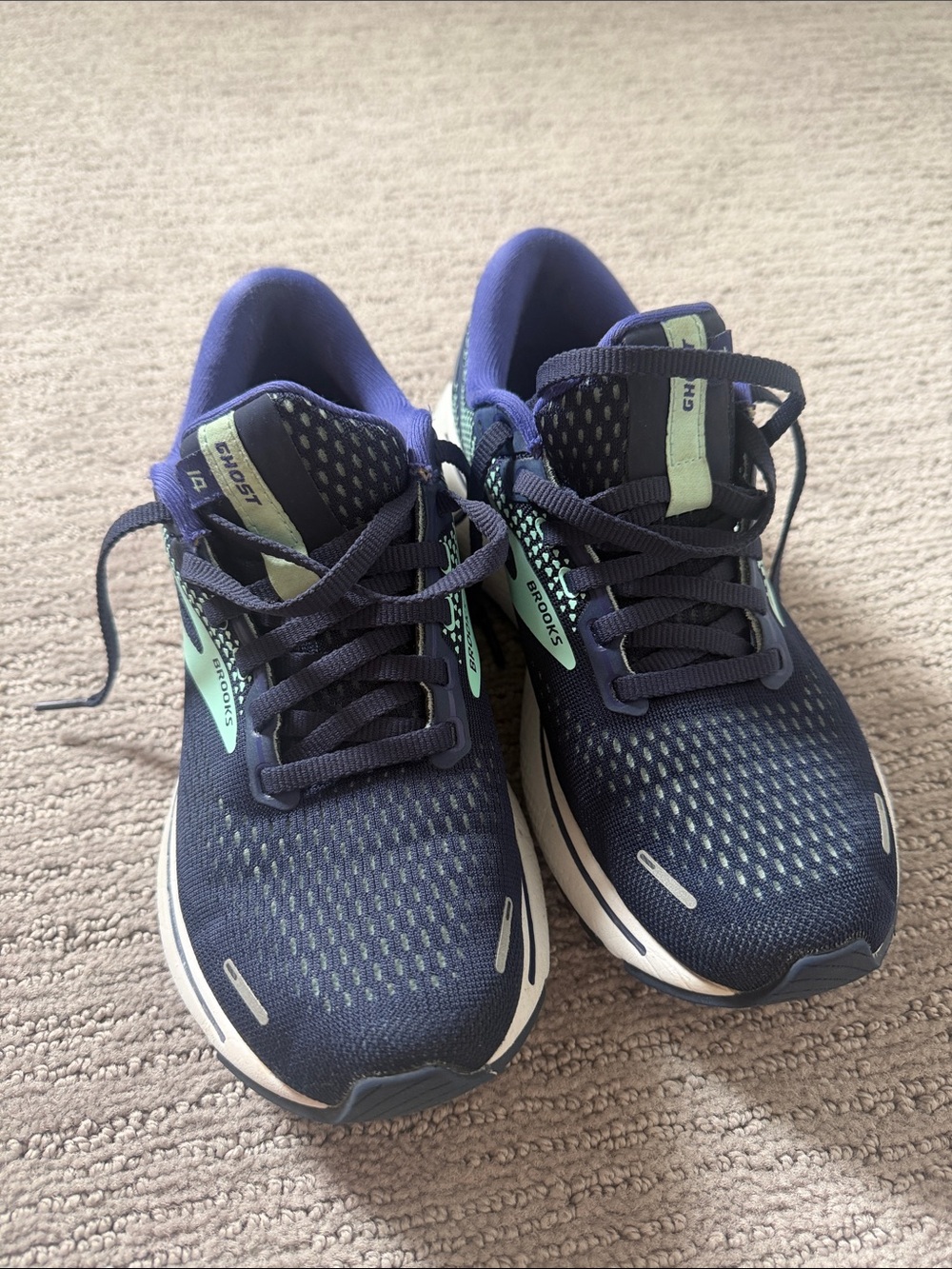 Brooks Ghost 14 Women’s Athletic Shoes — Navy with Mint Accents